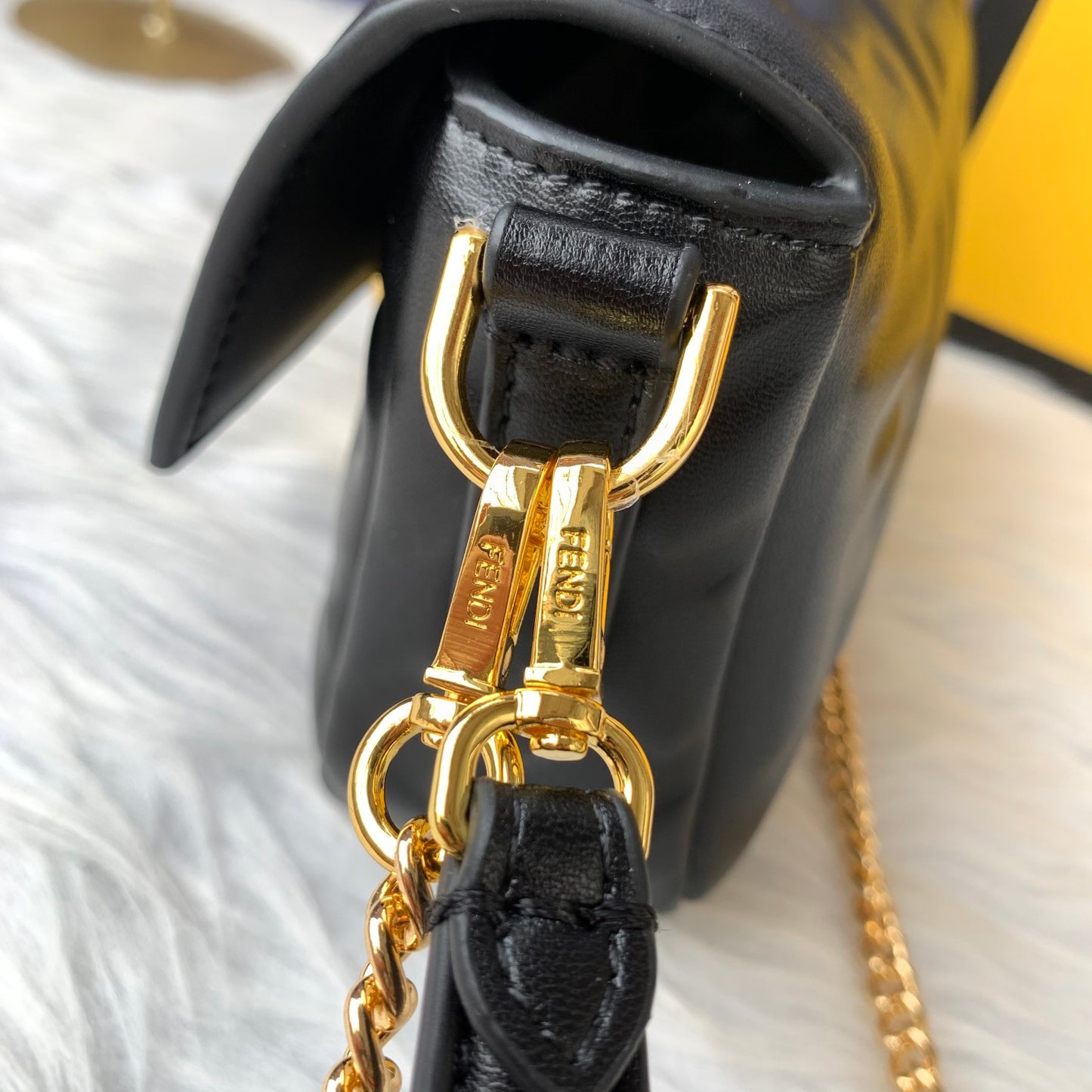 Fendi Baguette Mini Leather Crossbody Bag 19cm