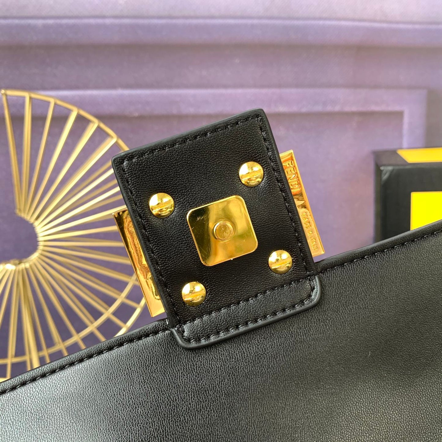 Fendi Baguette Mini Leather Crossbody Bag 19cm