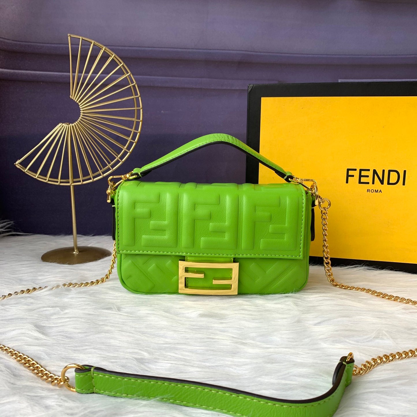 Fendi Baguette Mini Leather Crossbody Bag 19cm