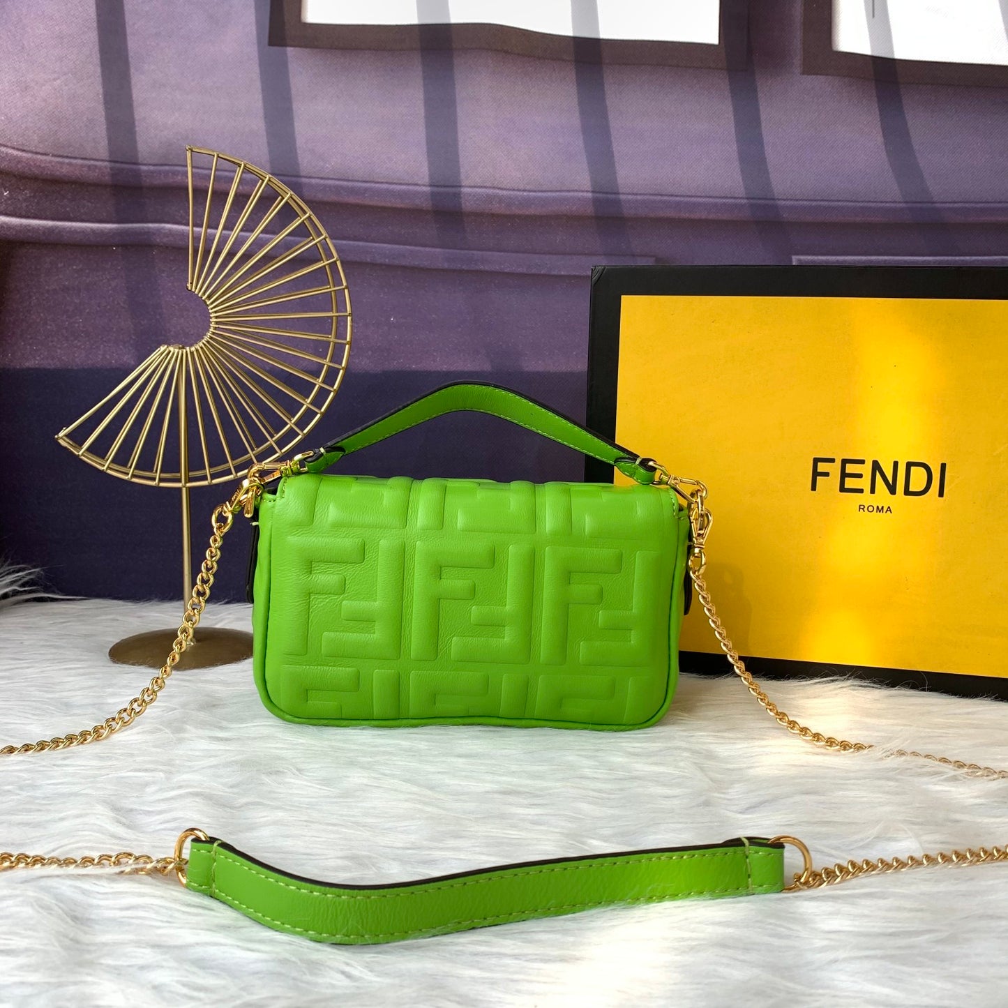 Fendi Baguette Mini Leather Crossbody Bag 19cm