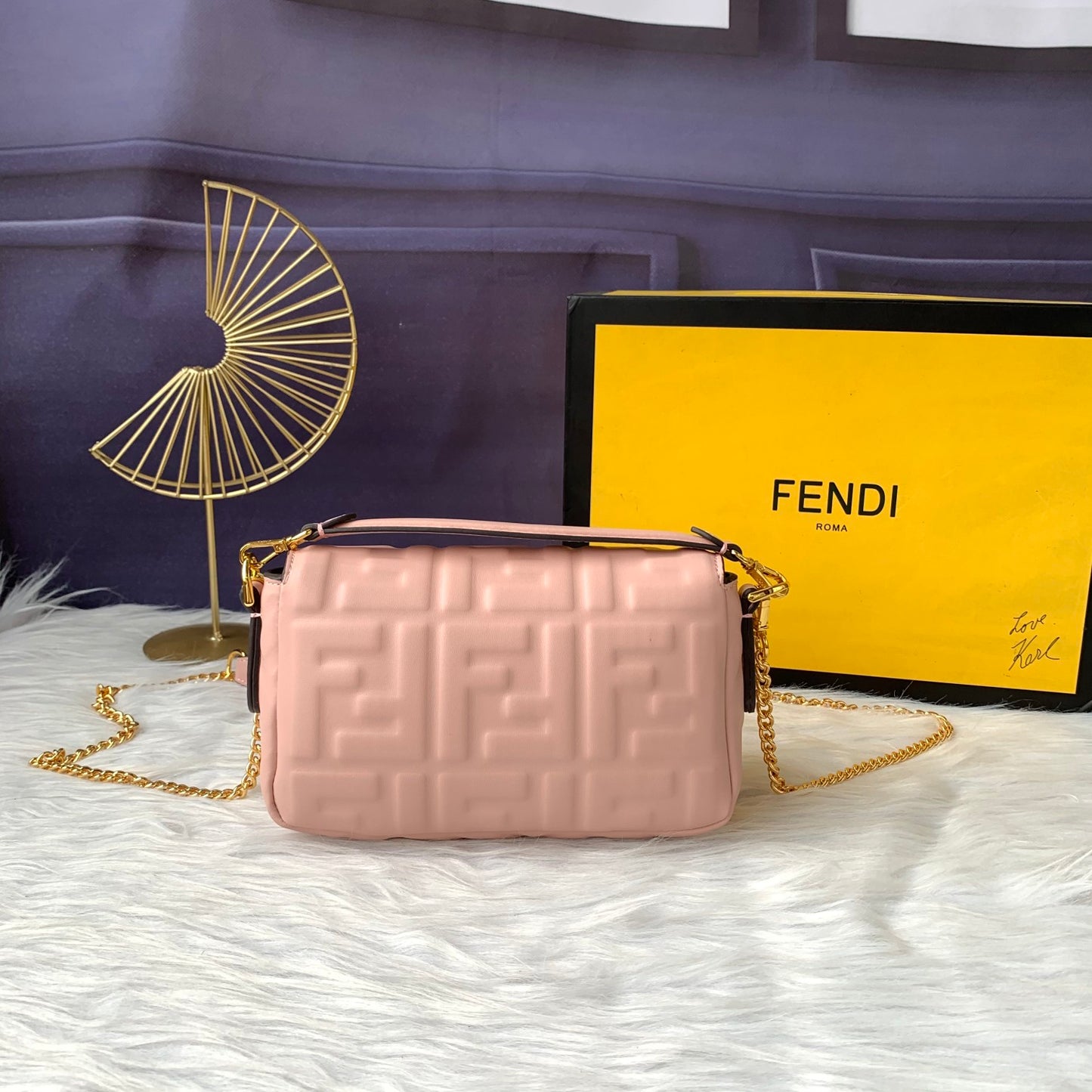 Fendi Baguette Mini Leather Crossbody Bag 19cm
