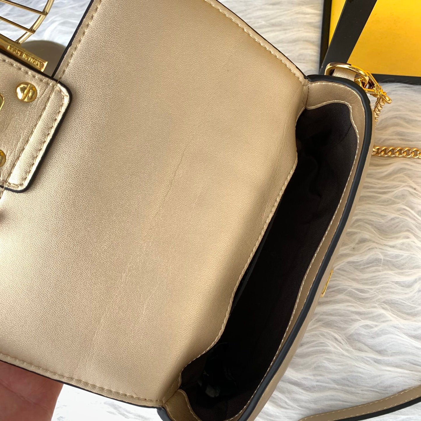 Fendi Baguette Mini Leather Crossbody Bag 19cm