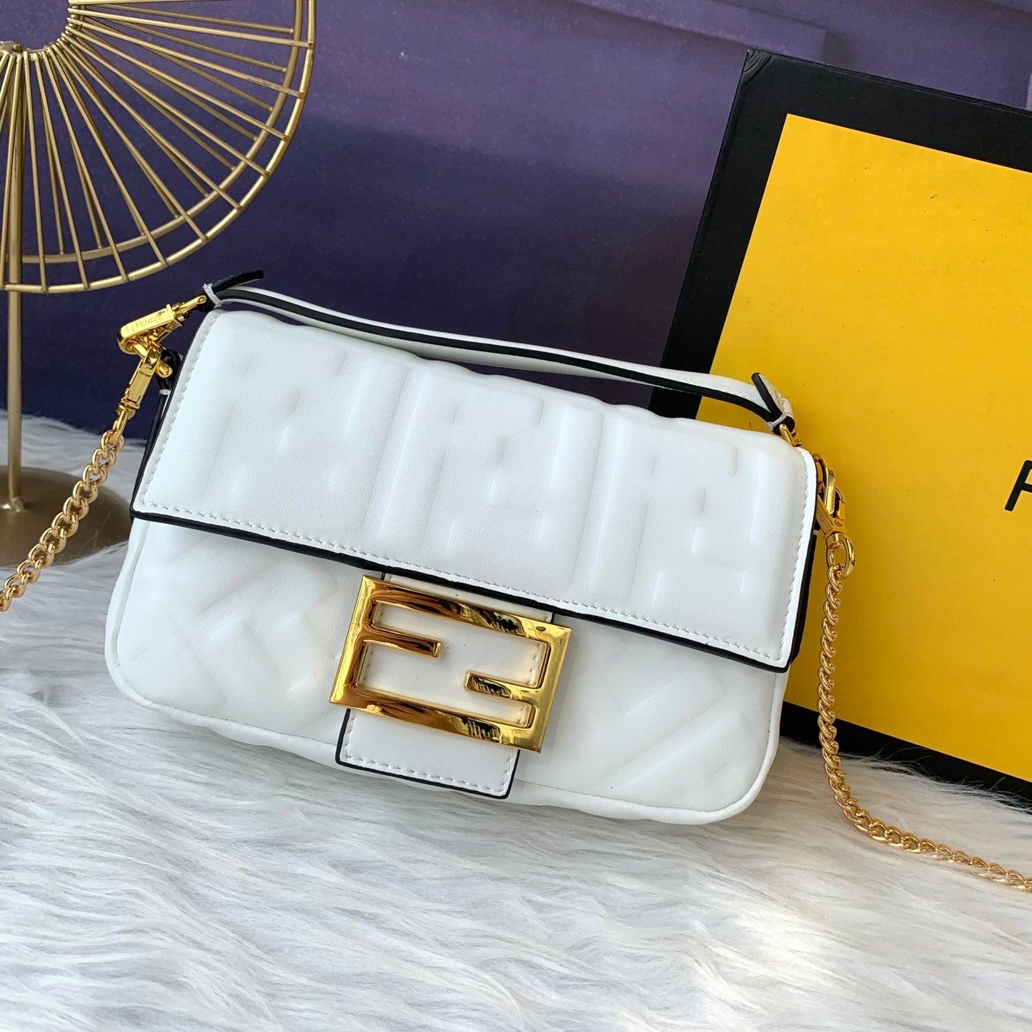 Fendi Baguette Mini Leather Crossbody Bag 19cm