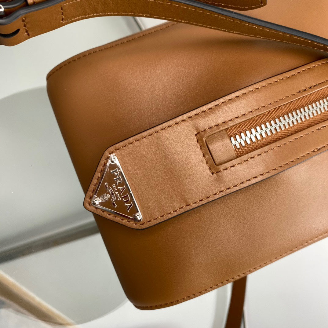 Prada Supernova Tote Bag Brushed Leather 31cm