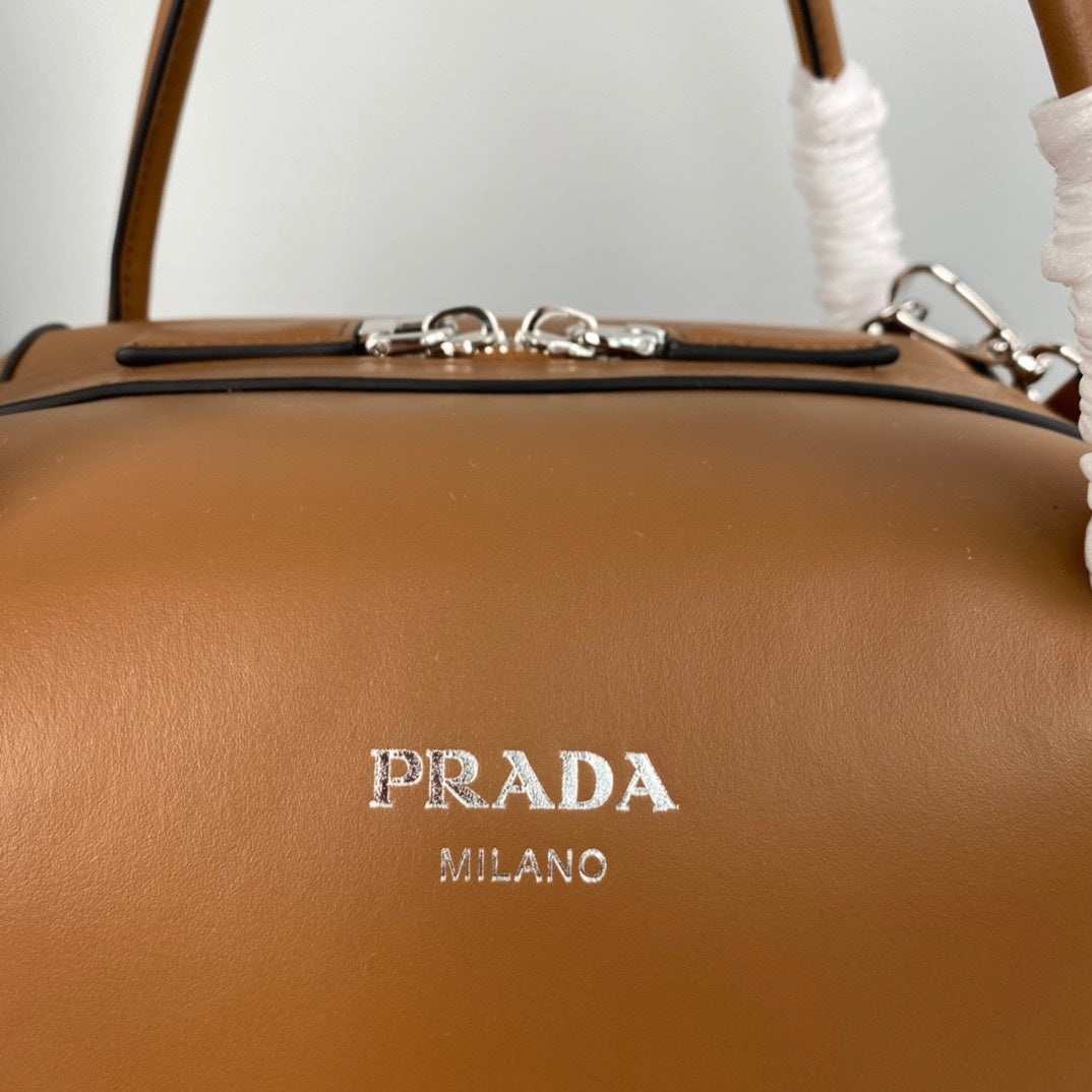 Prada Supernova Tote Bag Brushed Leather 31cm