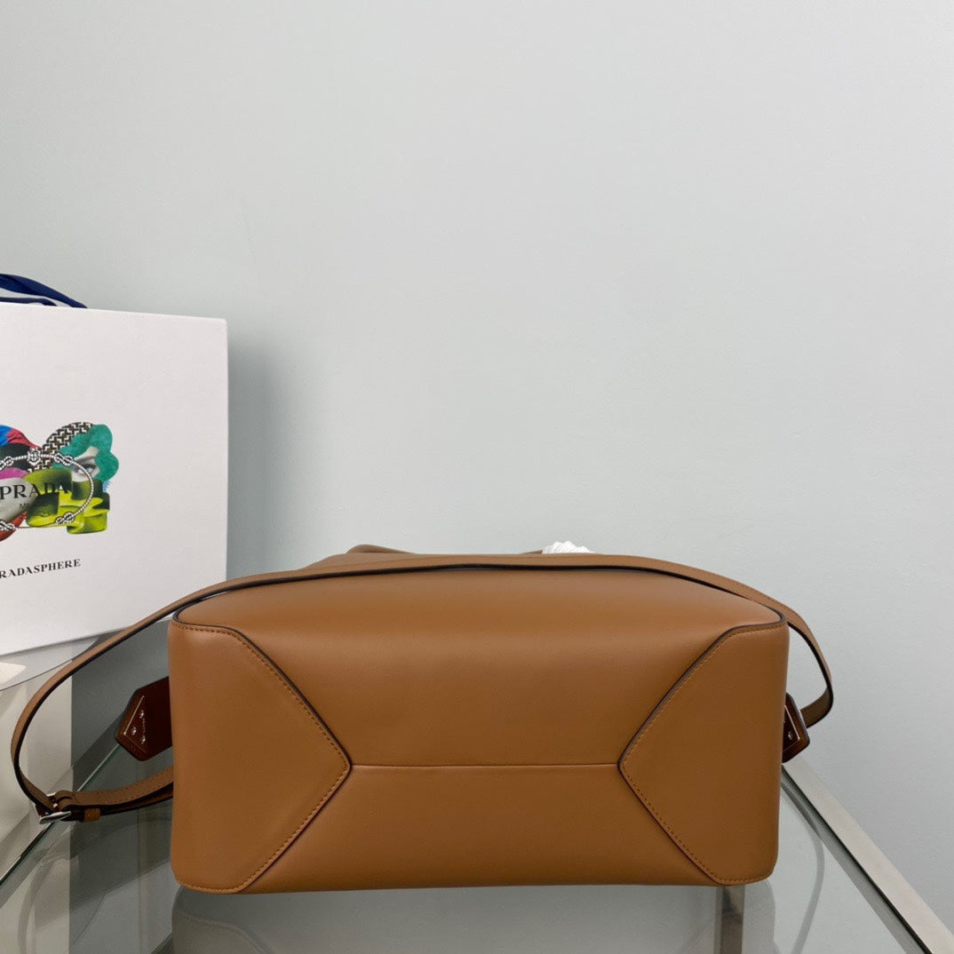 Prada Supernova Tote Bag Brushed Leather 31cm
