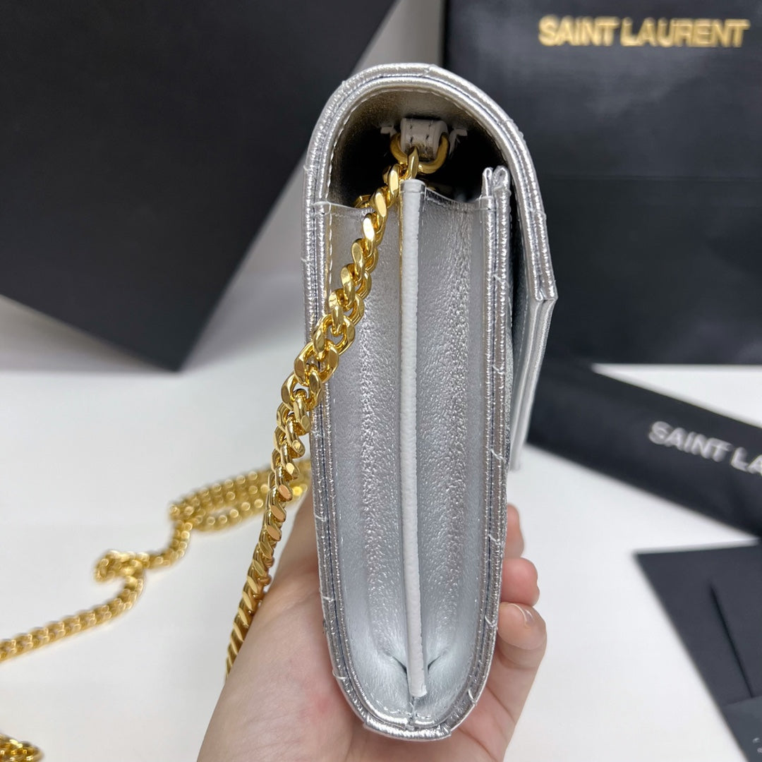 Ysl Saint Laurent Woc Cassandre Wallet on Chain