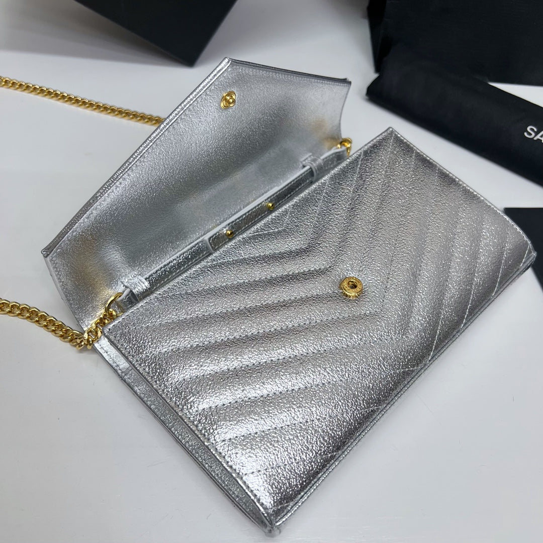 Ysl Saint Laurent Woc Cassandre Wallet on Chain