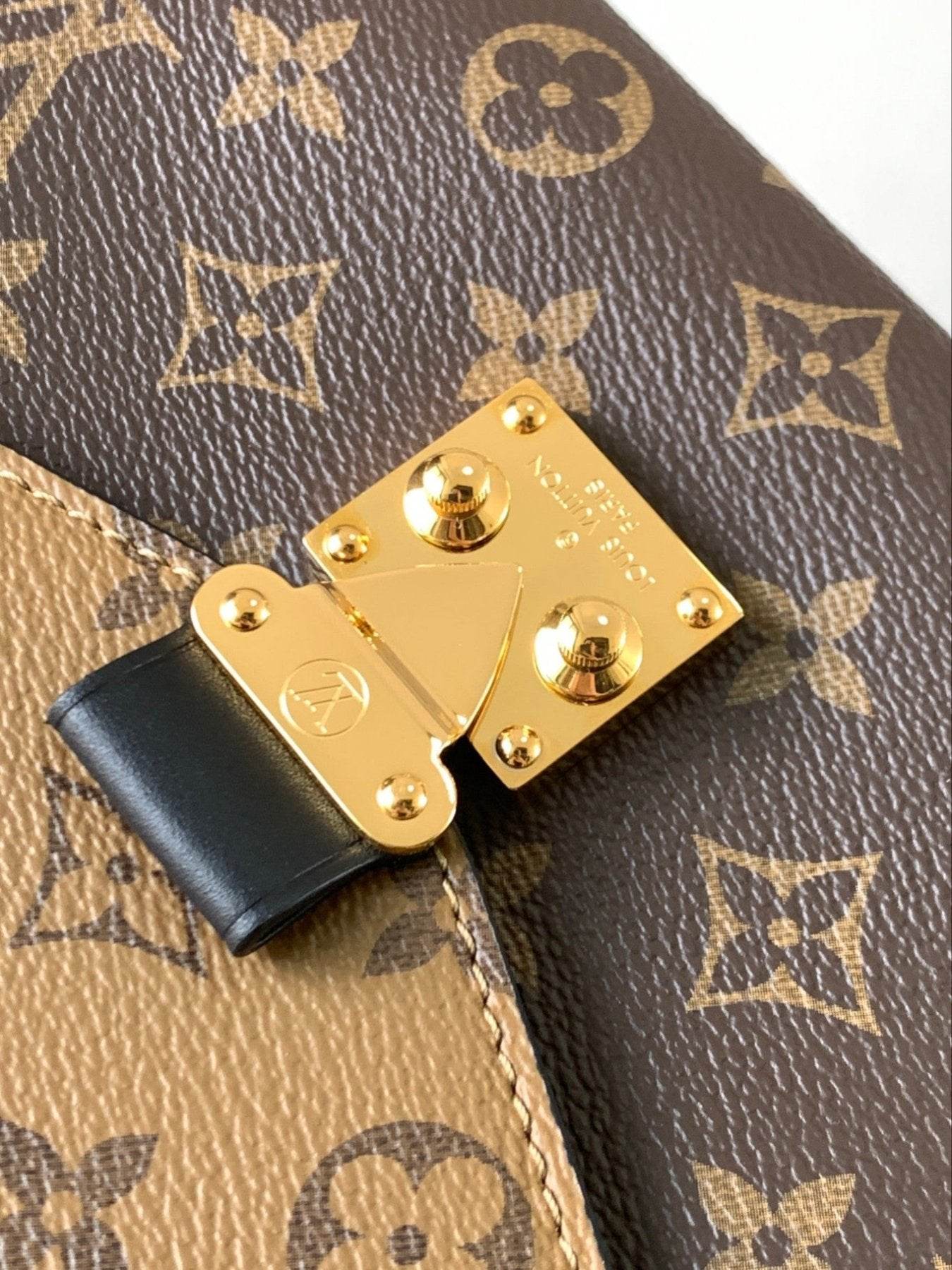 Louis Vuitton Pochette Métis - My Store