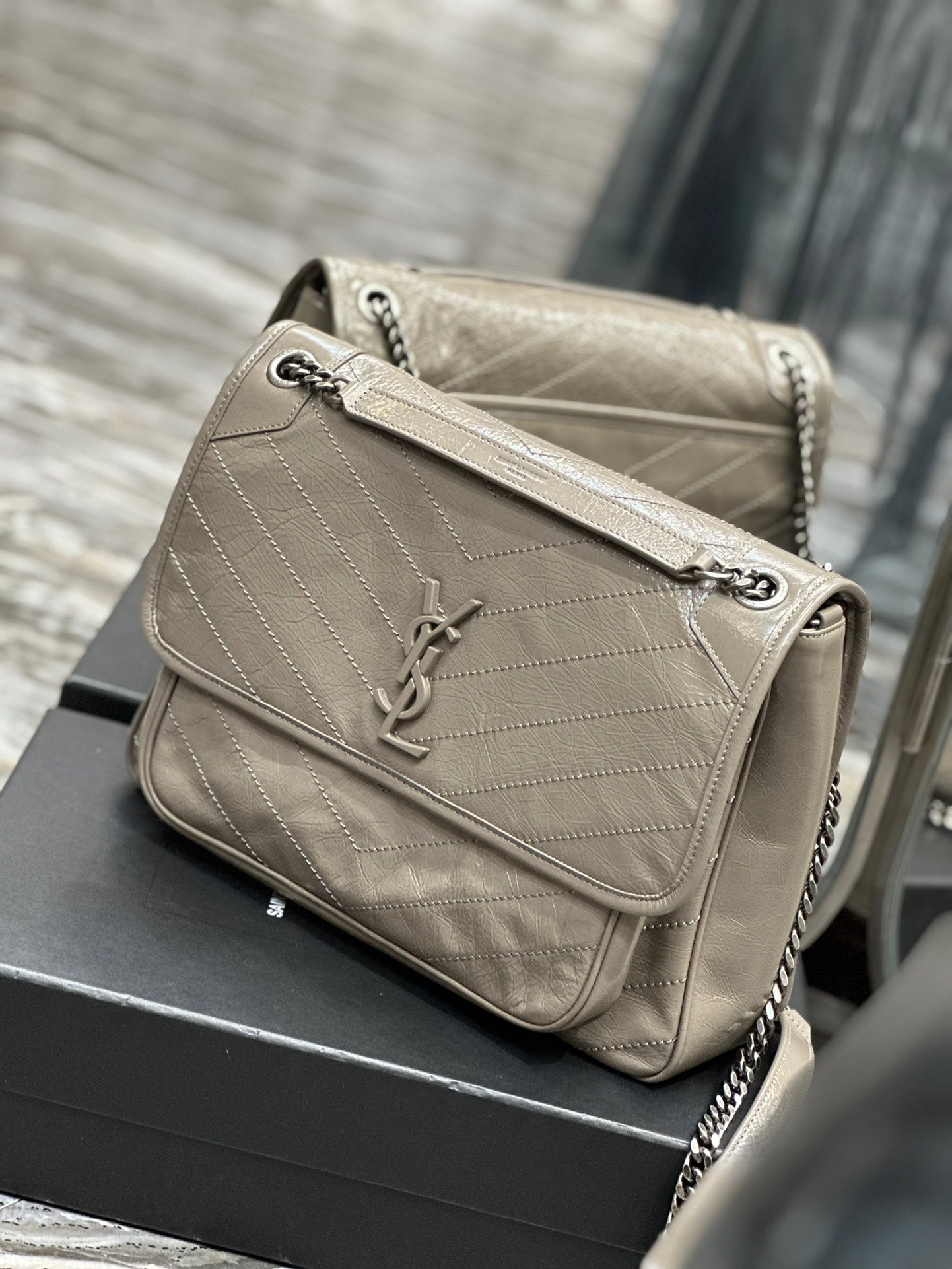 Ysl Saint Laurent Niki Bag Vintage Leather 32