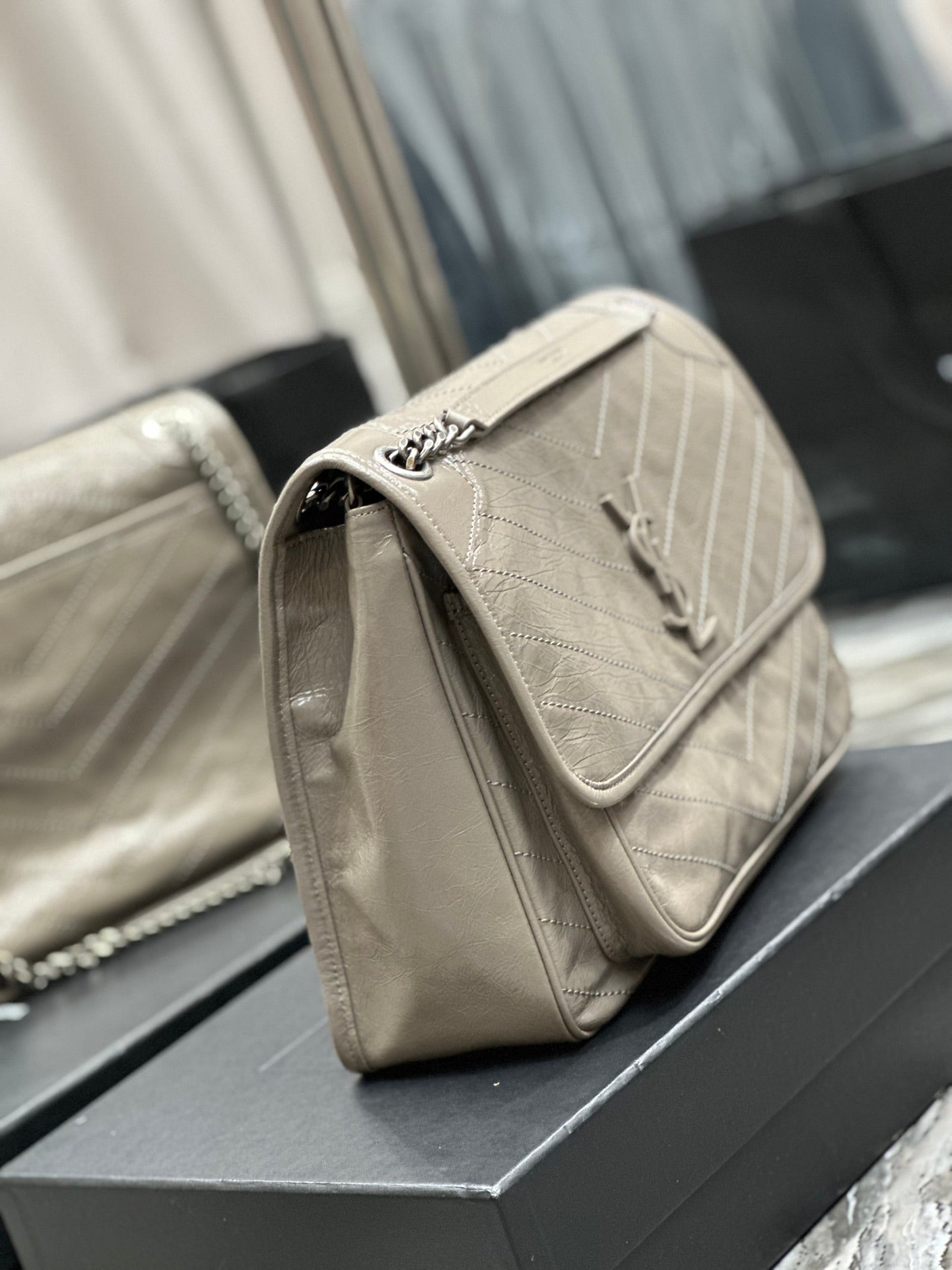 Ysl Saint Laurent Niki Bag Vintage Leather 32