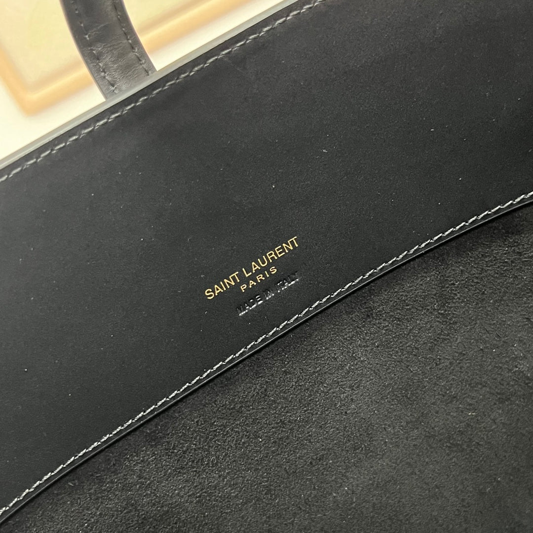 Ysl Saint Laurent LE 37 Bucket Bag