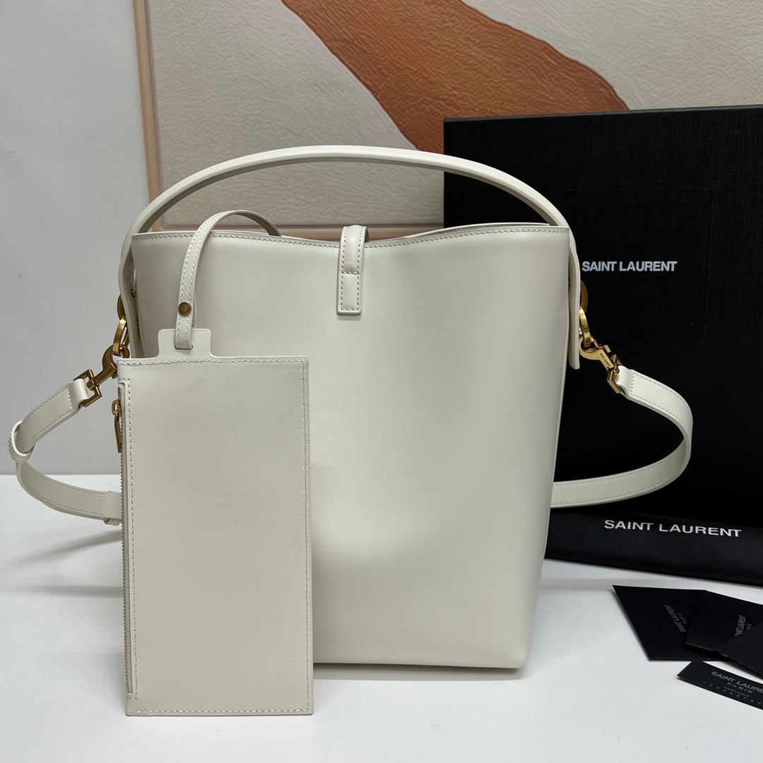 Ysl Saint Laurent LE 37 Bucket Bag