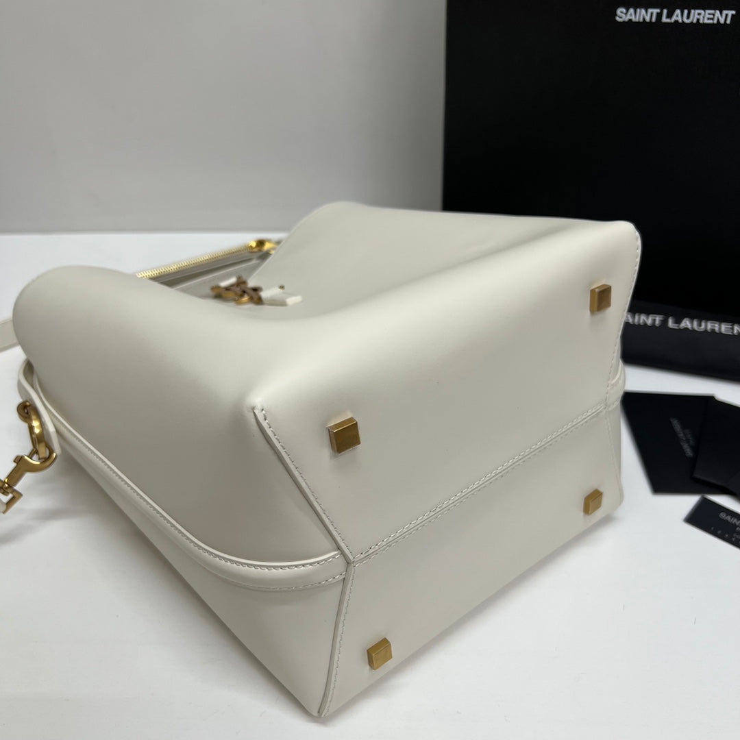 Ysl Saint Laurent LE 37 Bucket Bag