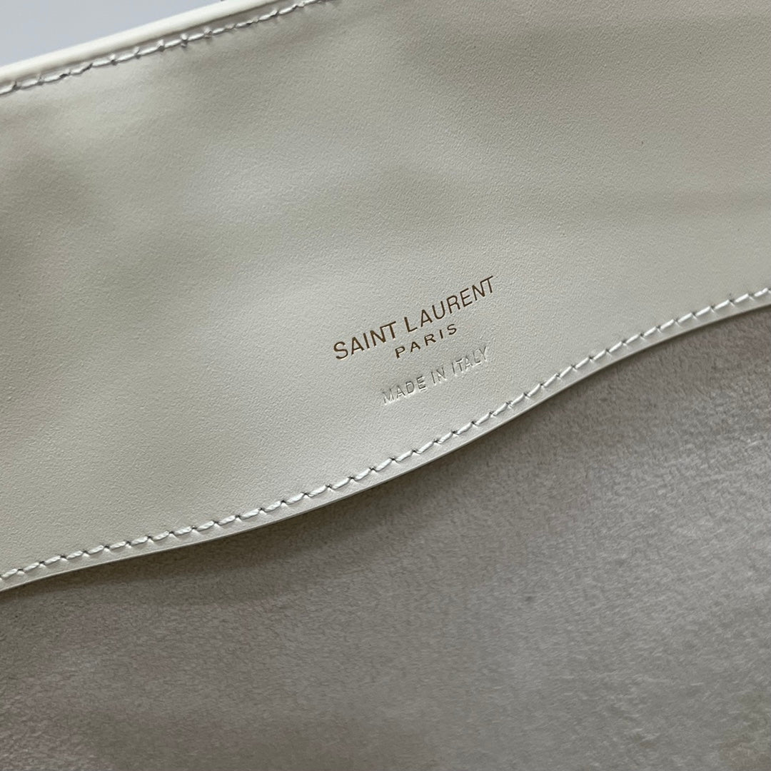 Ysl Saint Laurent LE 37 Bucket Bag