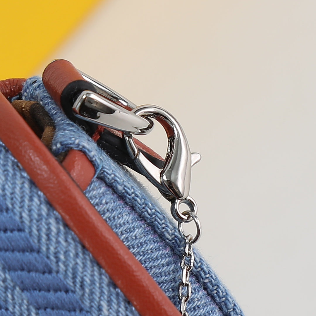 Fendi Baguette Nano Bag 11cm