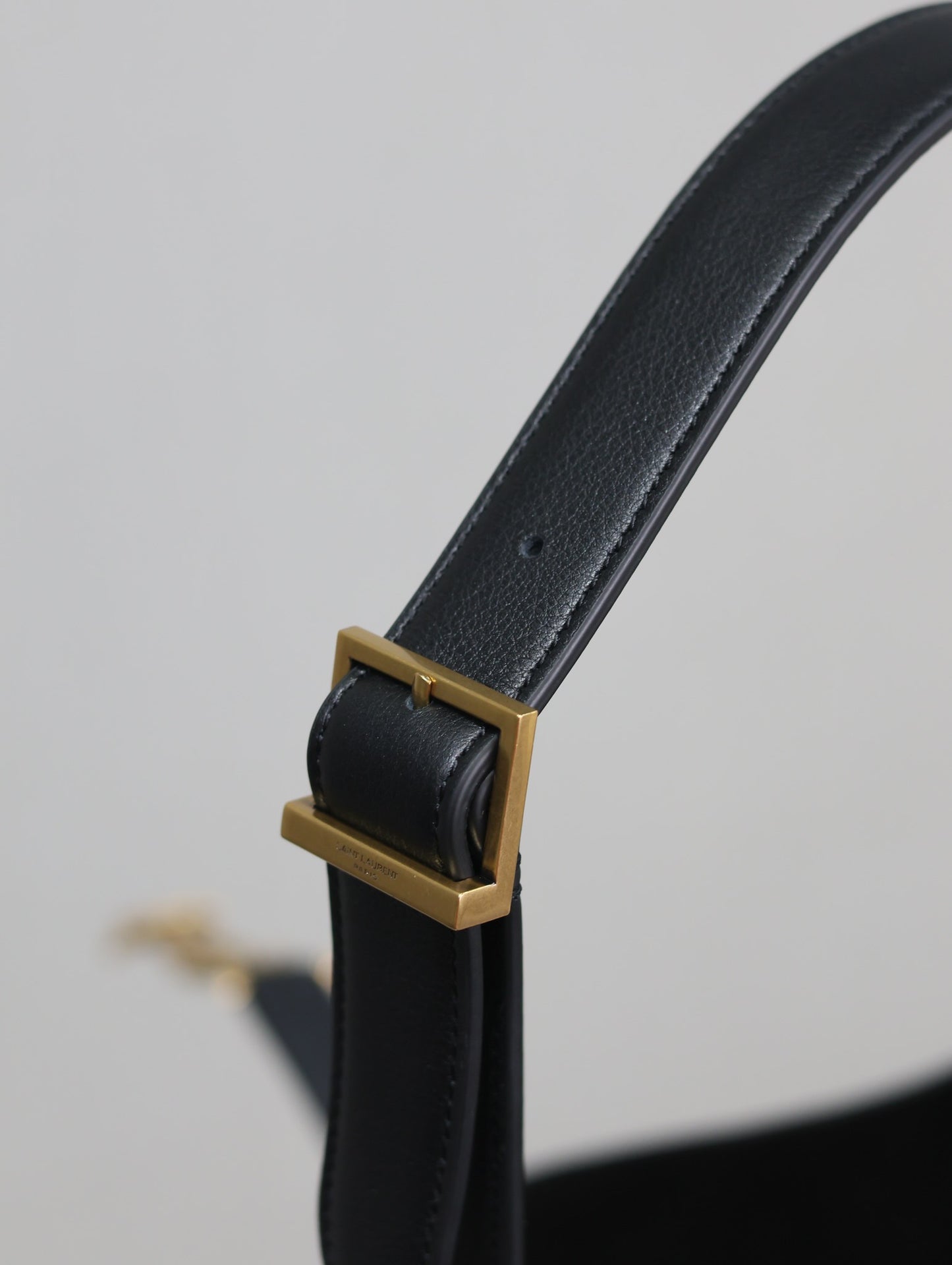 Ysl Saint Laurent LE 5A7 Hobo Bag Vintage Black Leather