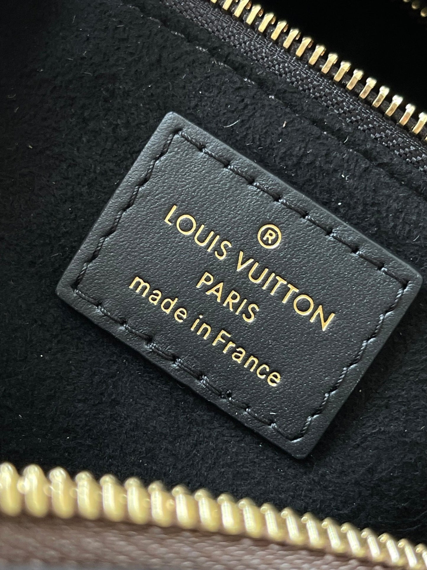 Lv Louis Vuitton Petite Malle Soufflé in Monogram Canvas
