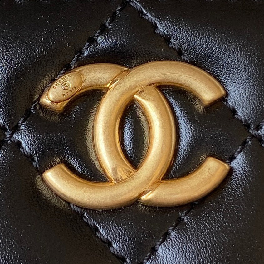 Chanel Vanity Bag Quilted Black Leather