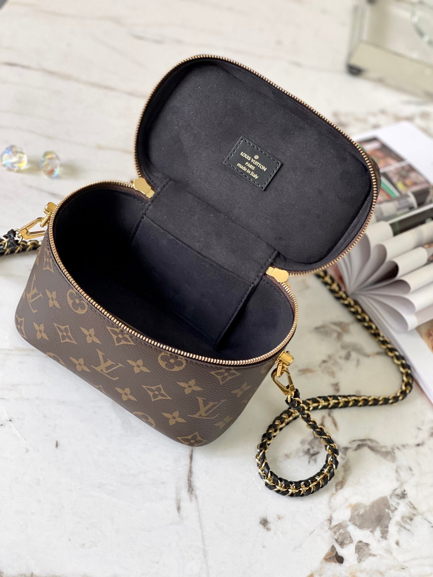 Lv Louis Vuitton Vanity PM in Monogram Canvas
