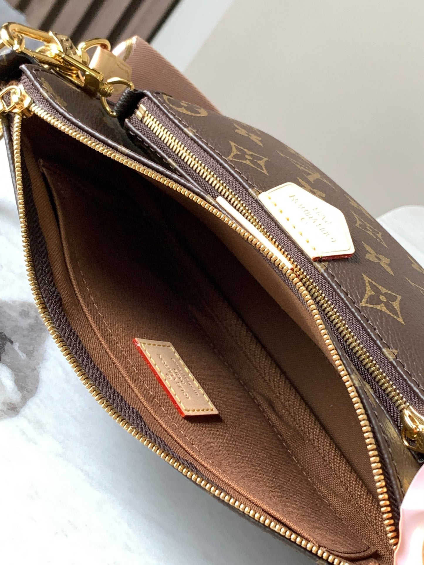 Lv Louis Vuitton Multi Pochette in Monogram Canvas