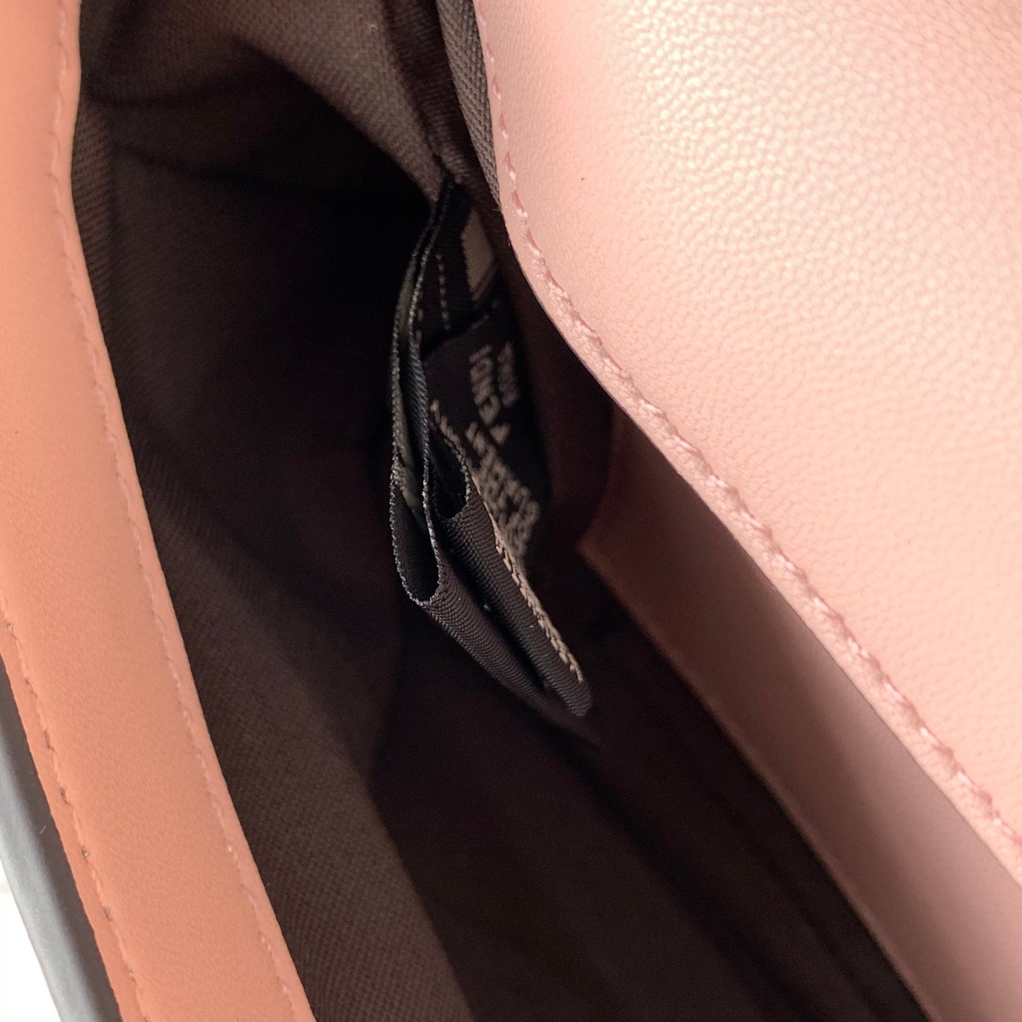 Fendi Baguette Mini Leather Crossbody Bag 19cm