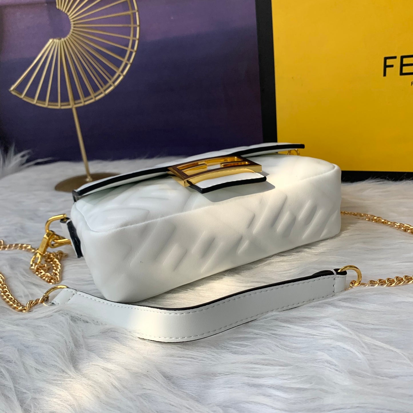 Fendi Baguette Mini Leather Crossbody Bag 19cm