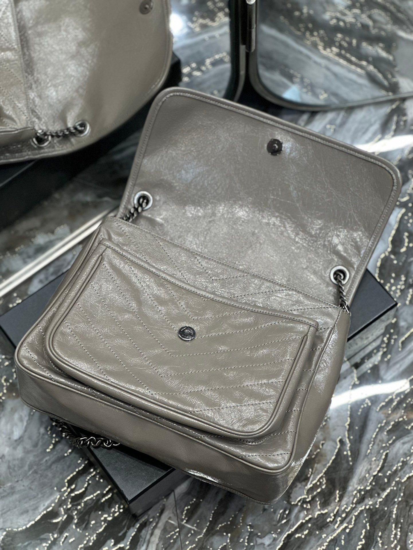 Ysl Saint Laurent Niki Bag Vintage Leather 32