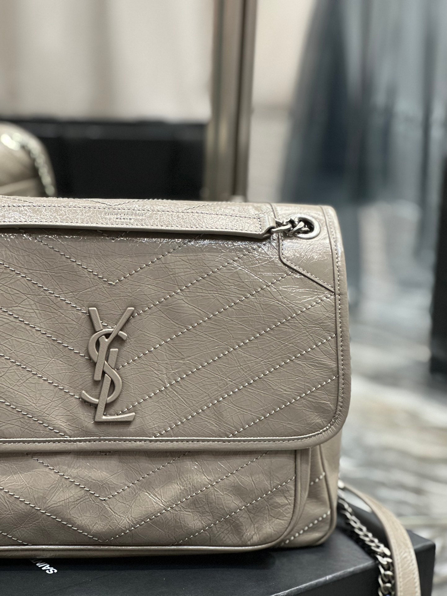 Ysl Saint Laurent Niki Bag Vintage Leather 32