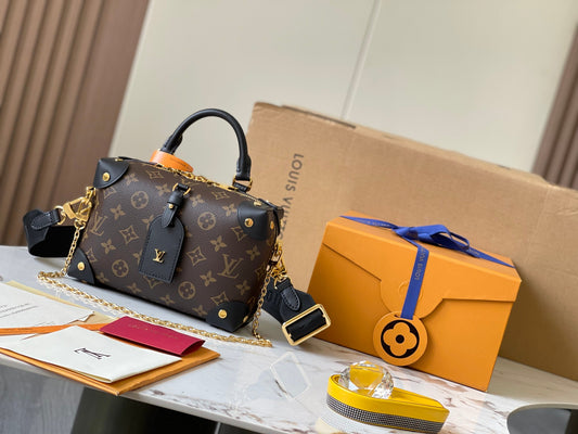 Lv Louis Vuitton Petite Malle Soufflé in Monogram Canvas